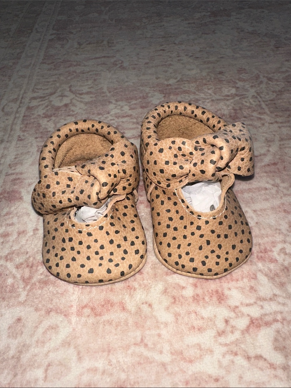 Freshly picked baby knot shoes